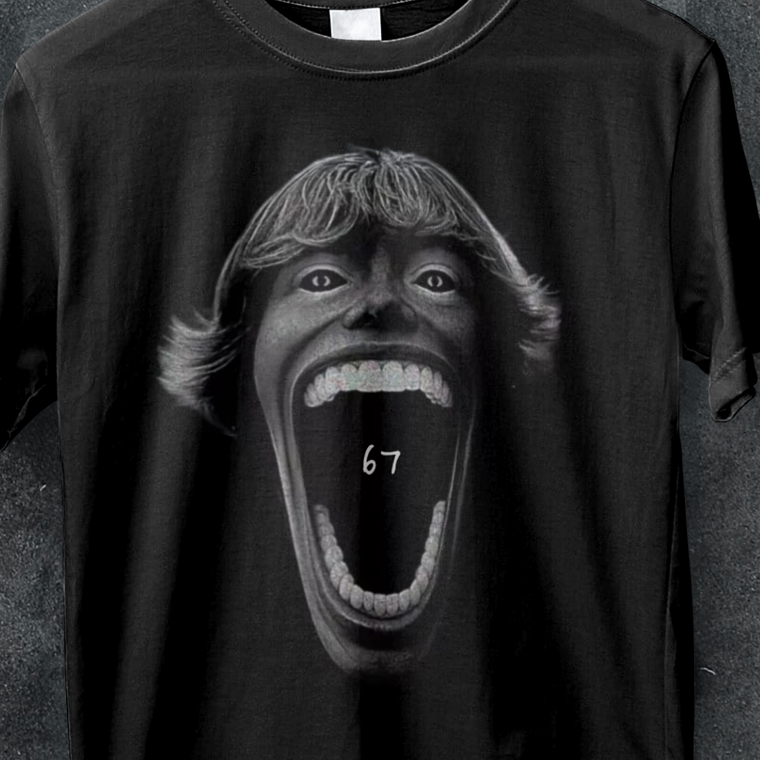 Camiseta 67