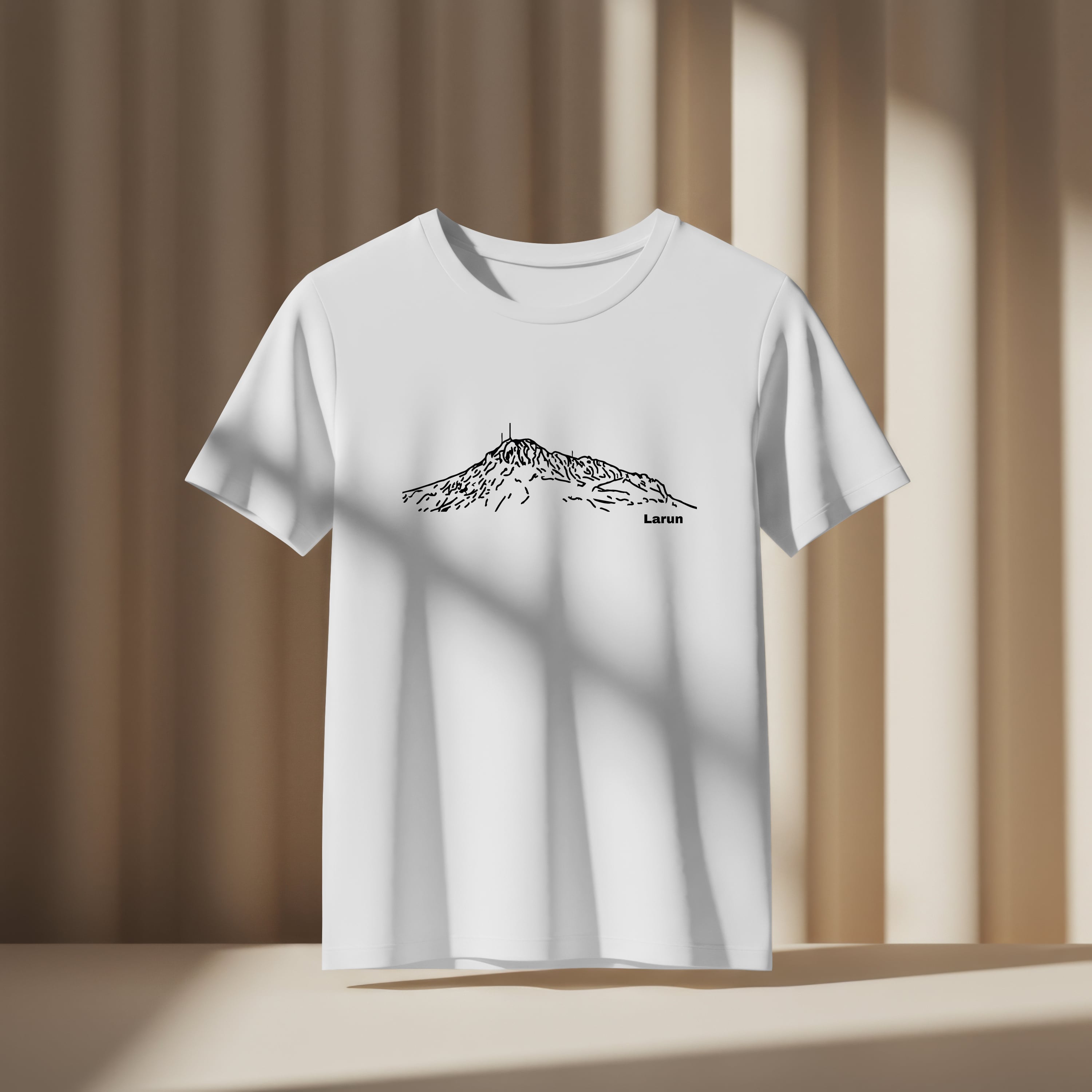 Camisetas Montes de Navarra - Yixus
